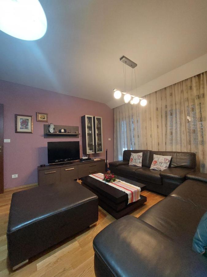Apartman Sara 2 Podgorica Exterior foto