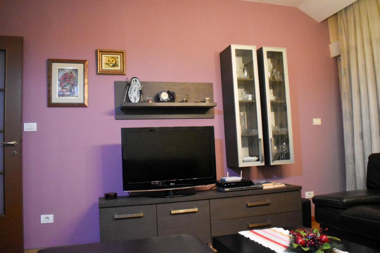 Apartman Sara 2 Podgorica Exterior foto