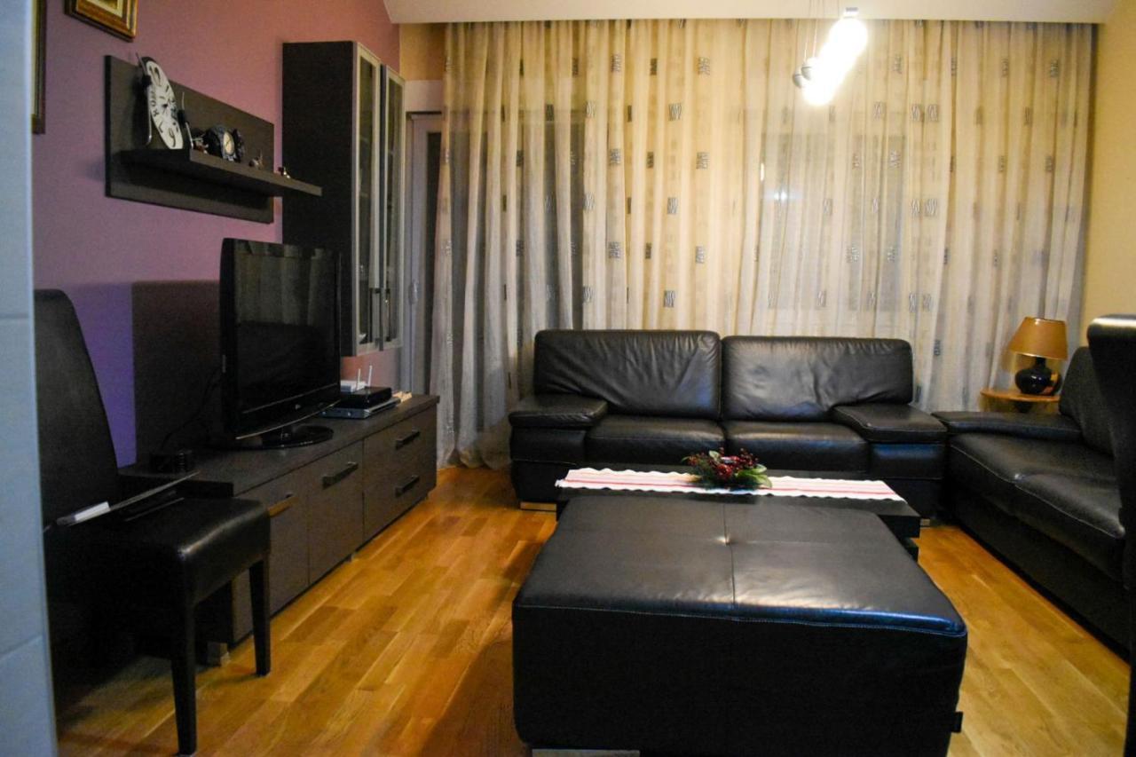 Apartman Sara 2 Podgorica Exterior foto