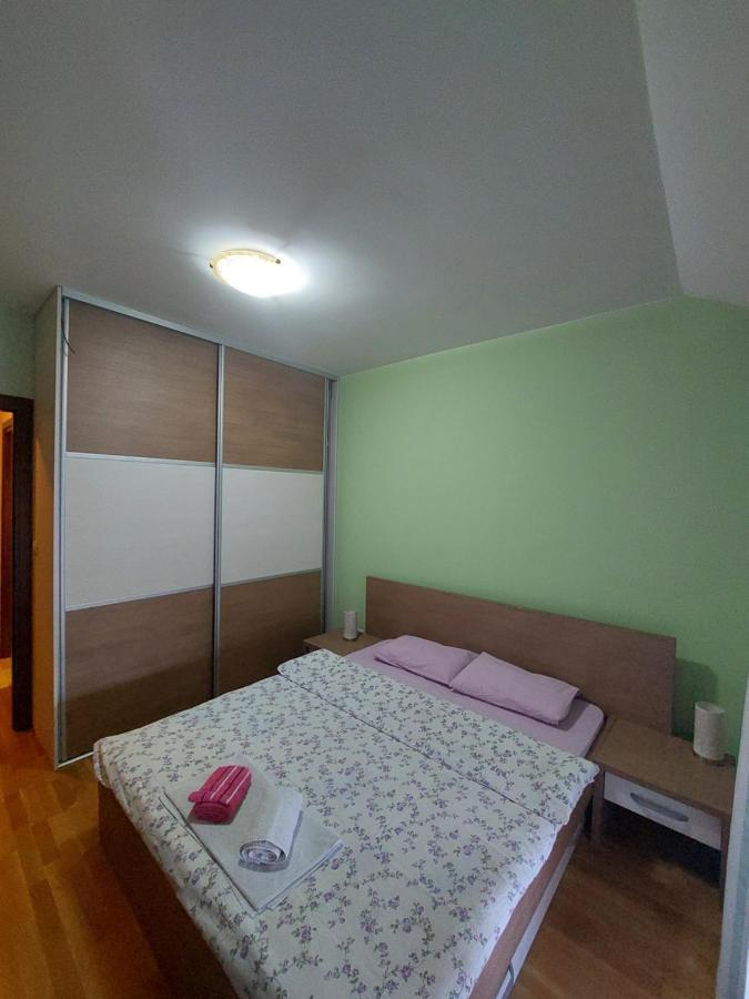 Apartman Sara 2 Podgorica Exterior foto