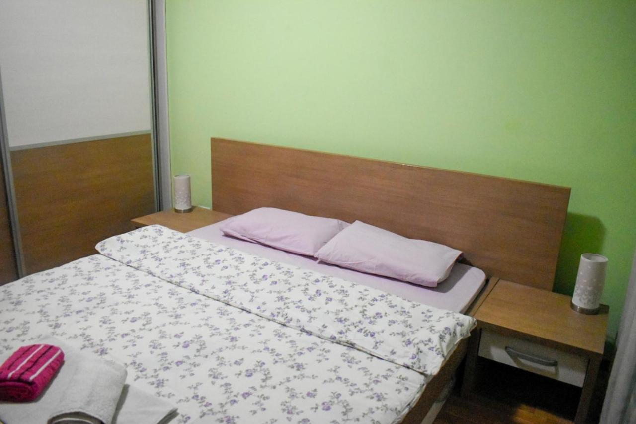 Apartman Sara 2 Podgorica Exterior foto